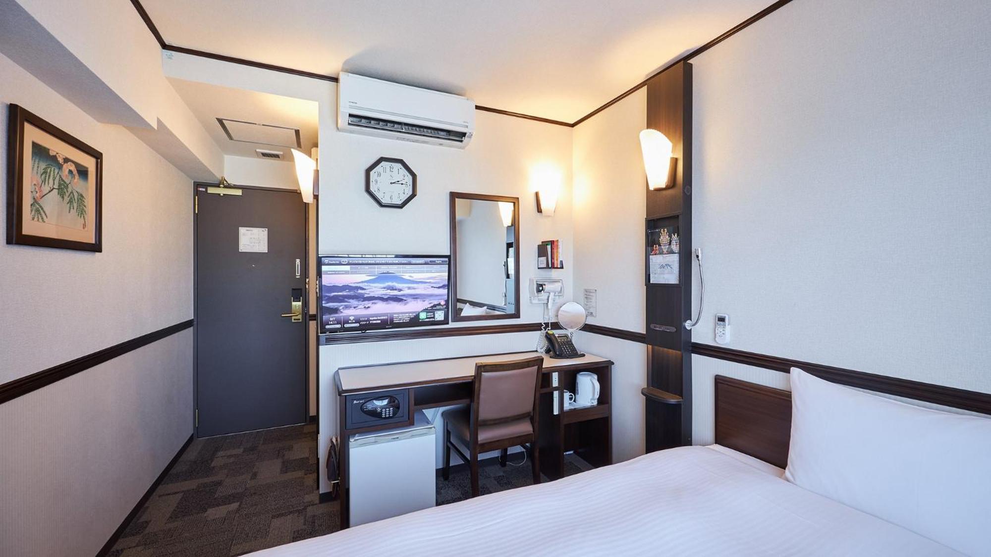 Toyoko Inn Tokyo Eki Yaesu Kita Guchi Dış mekan fotoğraf