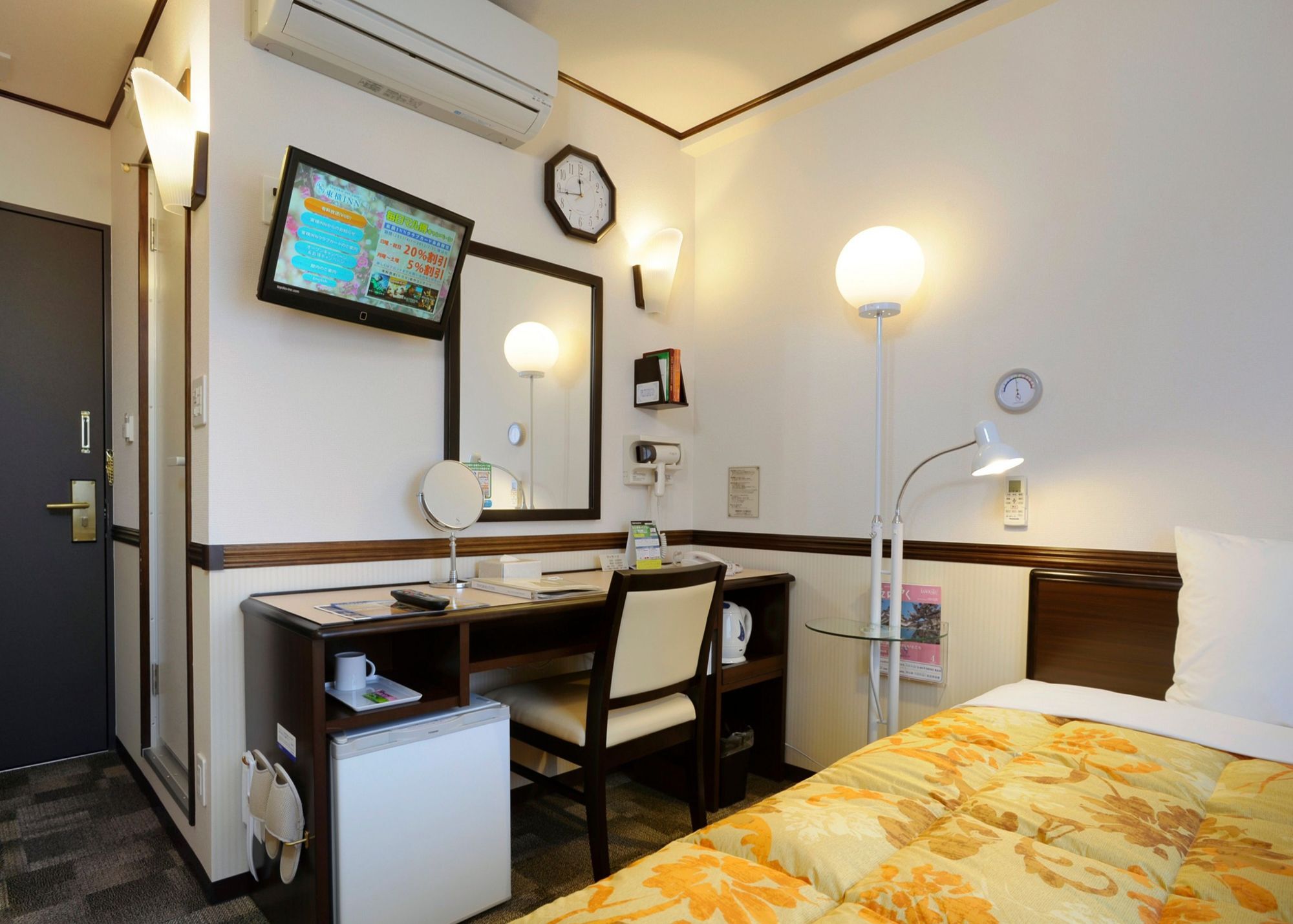 Toyoko Inn Tokyo Eki Yaesu Kita Guchi Dış mekan fotoğraf